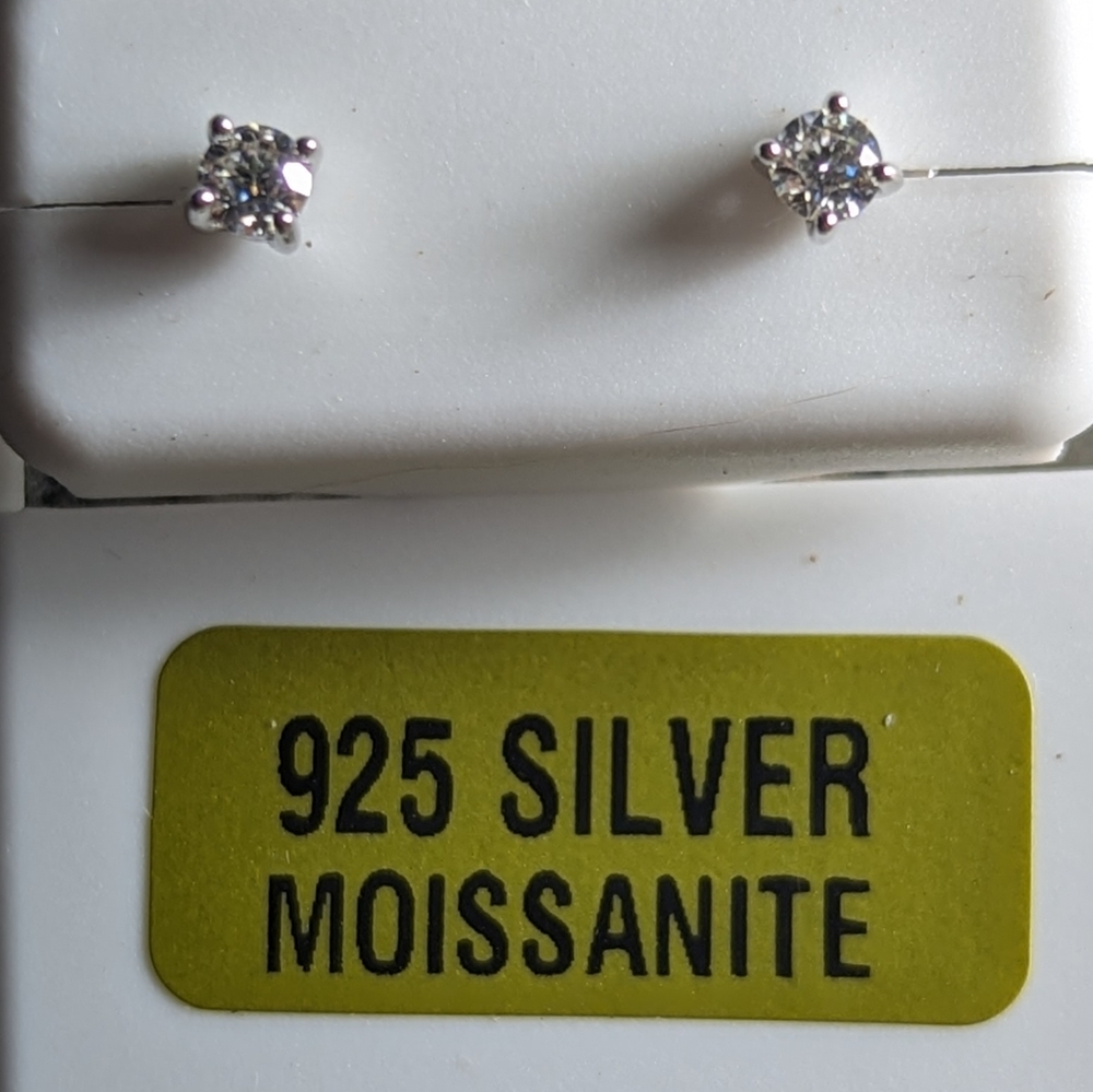 .25ct. moissinite silver stud earrings